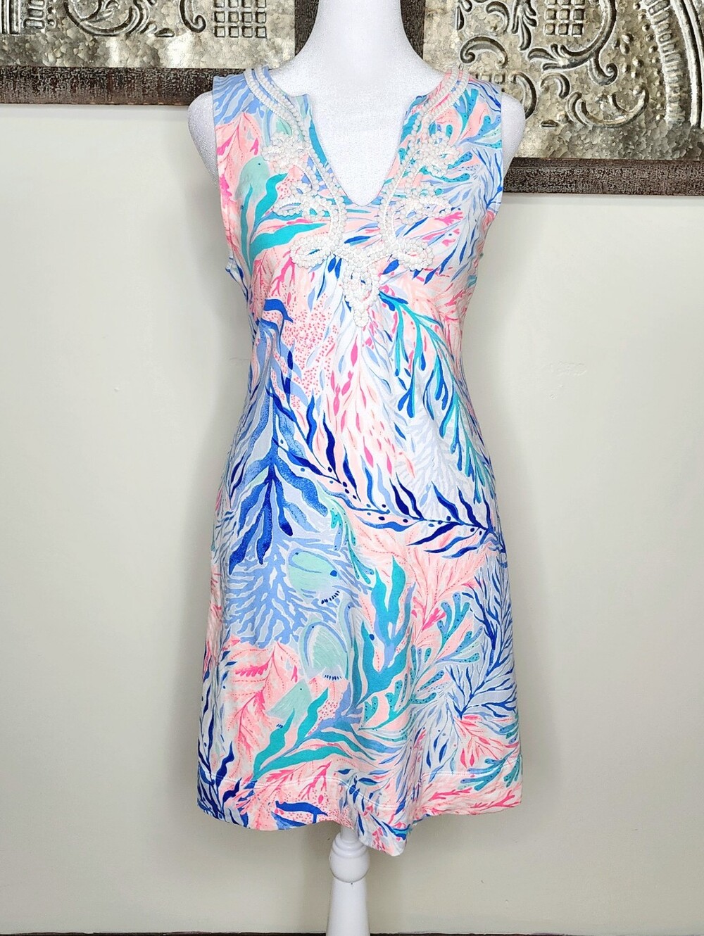 Lilly Pulitzer Sleeveless V-Neck Pastel Tropical Print Shift Dress XS Resortwear